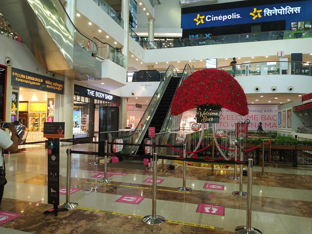 Viviana Mall Thane Red Carpet Welcome for guests